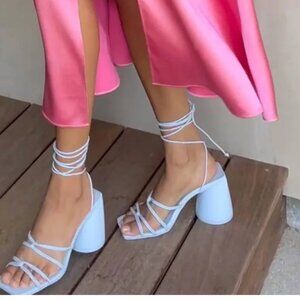 Oak + Fort Strappy Thick Heel Sandal Light Blue Size 9